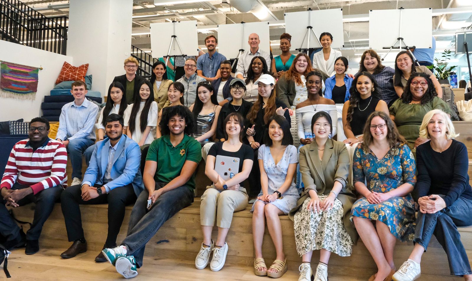 Group photo at MEITE Innovation Showcase