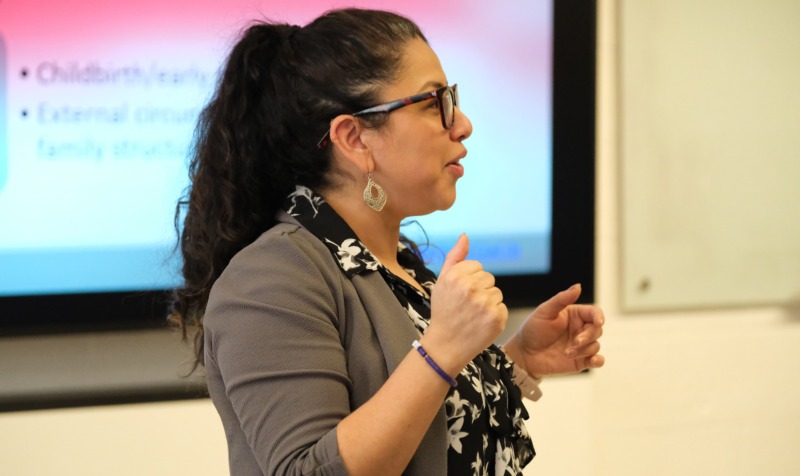 Photo of faculty member Yuliana Rodriguez teaching